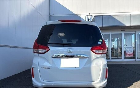 Honda Freed II, 2022 год, 1 150 000 рублей, 6 фотография