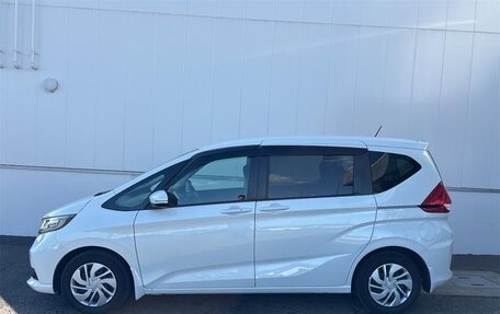 Honda Freed II, 2022 год, 1 150 000 рублей, 4 фотография