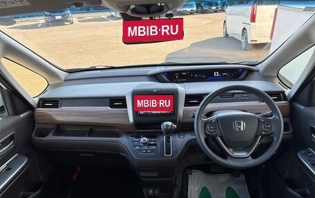 Honda Freed II, 2022 год, 1 150 000 рублей, 10 фотография