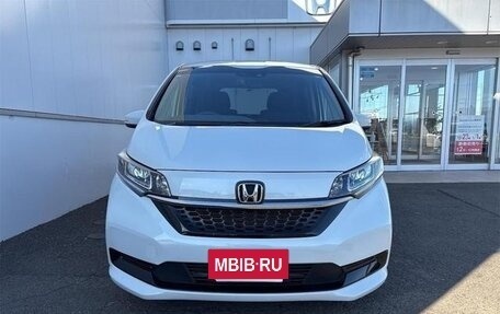 Honda Freed II, 2022 год, 1 150 000 рублей, 2 фотография