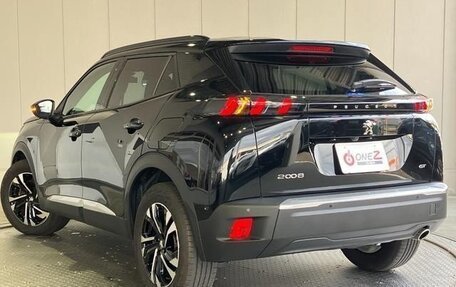 Peugeot 2008 II, 2022 год, 1 350 007 рублей, 7 фотография