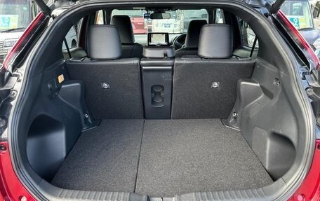 Toyota Yaris Cross, 2023 год, 1 383 069 рублей, 9 фотография