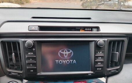 Toyota RAV4, 2019 год, 3 000 000 рублей, 16 фотография