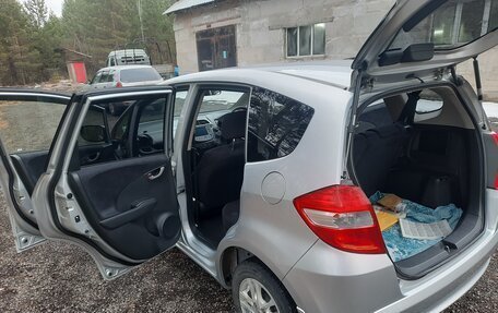 Honda Fit III, 2012 год, 975 000 рублей, 4 фотография