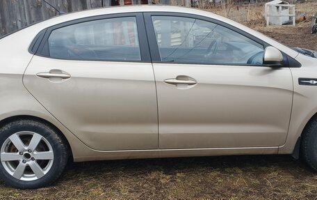 KIA Rio III рестайлинг, 2014 год, 850 000 рублей, 3 фотография