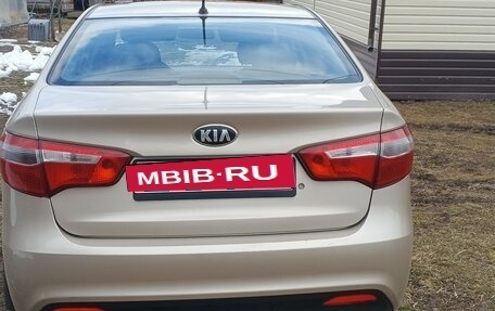 KIA Rio III рестайлинг, 2014 год, 850 000 рублей, 4 фотография