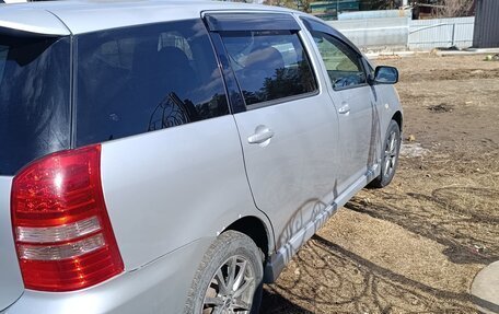 Toyota Wish II, 2003 год, 679 000 рублей, 5 фотография