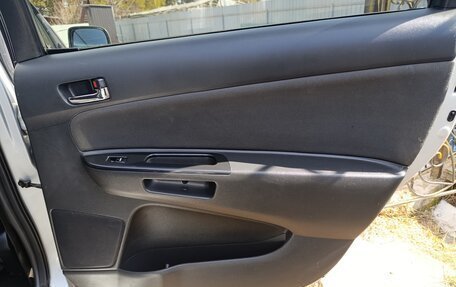 Toyota Wish II, 2003 год, 679 000 рублей, 11 фотография