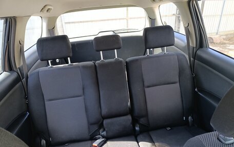 Toyota Wish II, 2003 год, 679 000 рублей, 8 фотография