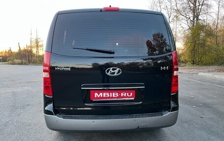 Hyundai H-1 II рестайлинг, 2019 год, 3 000 000 рублей, 5 фотография