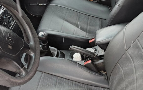 Mitsubishi Carisma I, 2003 год, 240 000 рублей, 5 фотография