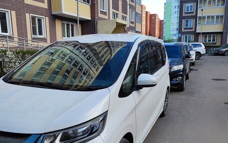 Honda Freed II, 2017 год, 1 350 000 рублей, 4 фотография