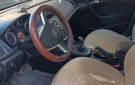 Opel Astra J, 2011 год, 450 000 рублей, 6 фотография