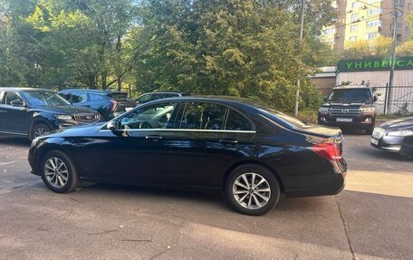 Mercedes-Benz E-Класс, 2017 год, 2 700 000 рублей, 9 фотография