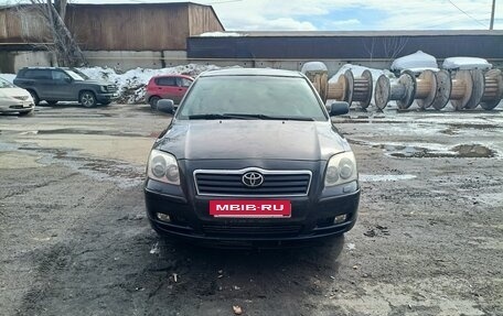 Toyota Avensis III рестайлинг, 2004 год, 590 000 рублей, 5 фотография