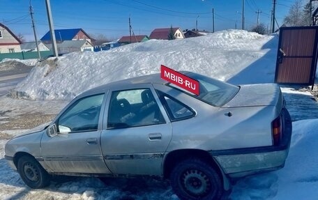 Opel Vectra A, 1989 год, 90 000 рублей, 2 фотография