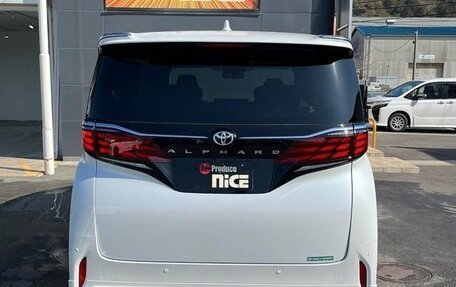 Toyota Alphard, 2025 год, 8 745 586 рублей, 5 фотография