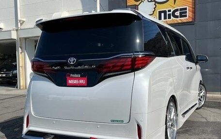 Toyota Alphard, 2025 год, 8 745 586 рублей, 11 фотография