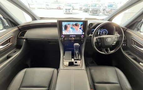 Toyota Alphard, 2025 год, 8 745 586 рублей, 15 фотография