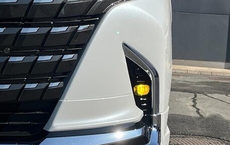 Toyota Alphard, 2025 год, 8 745 586 рублей, 14 фотография