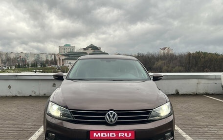 Volkswagen Jetta VI, 2015 год, 1 370 000 рублей, 2 фотография