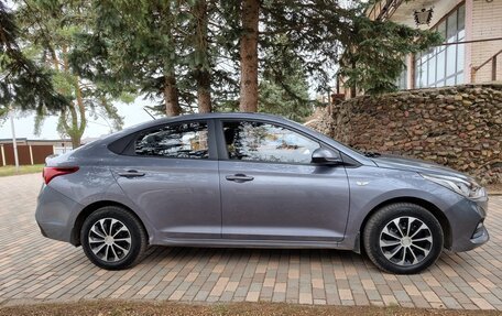 Hyundai Solaris II рестайлинг, 2017 год, 1 170 000 рублей, 4 фотография