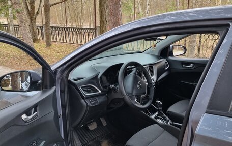 Hyundai Solaris II рестайлинг, 2017 год, 1 170 000 рублей, 9 фотография