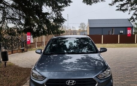 Hyundai Solaris II рестайлинг, 2017 год, 1 170 000 рублей, 2 фотография