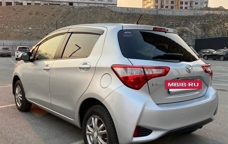 Toyota Vitz, 2017 год, 900 000 рублей, 3 фотография