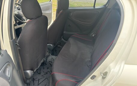 Toyota Vitz, 2002 год, 405 000 рублей, 14 фотография