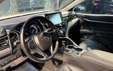 Toyota Camry, 2021 год, 2 899 999 рублей, 7 фотография