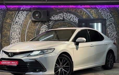 Toyota Camry, 2021 год, 2 899 999 рублей, 2 фотография