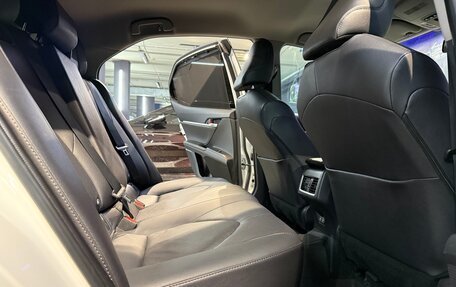 Toyota Camry, 2021 год, 2 899 999 рублей, 14 фотография