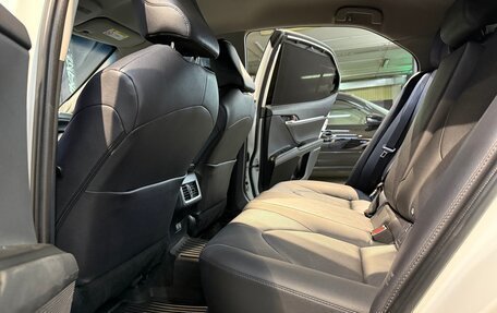 Toyota Camry, 2021 год, 2 899 999 рублей, 12 фотография