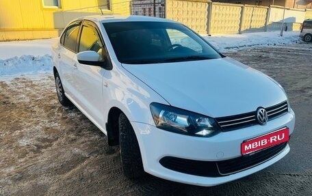Volkswagen Polo VI (EU Market), 2013 год, 839 000 рублей, 1 фотография