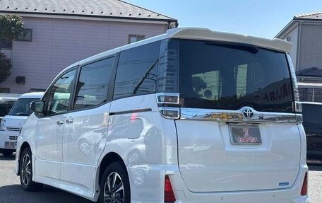 Toyota Voxy III, 2021 год, 2 045 069 рублей, 10 фотография