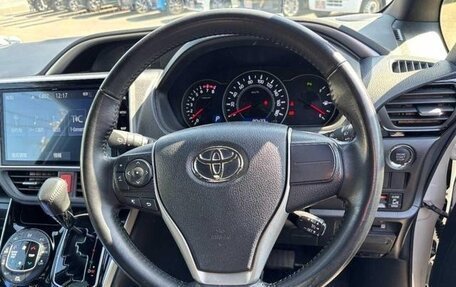 Toyota Voxy III, 2021 год, 2 045 069 рублей, 17 фотография