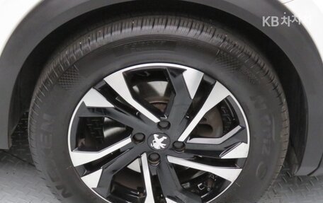 Peugeot 2008 II, 2022 год, 1 650 000 рублей, 5 фотография