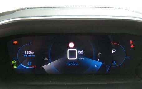 Peugeot 2008 II, 2022 год, 1 650 000 рублей, 14 фотография