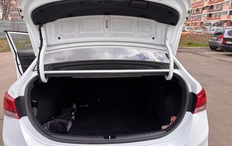 Hyundai Solaris II рестайлинг, 2017 год, 1 300 000 рублей, 7 фотография