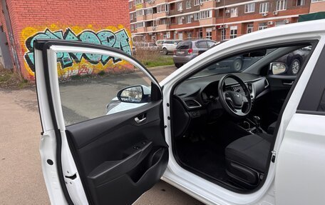 Hyundai Solaris II рестайлинг, 2017 год, 1 300 000 рублей, 11 фотография