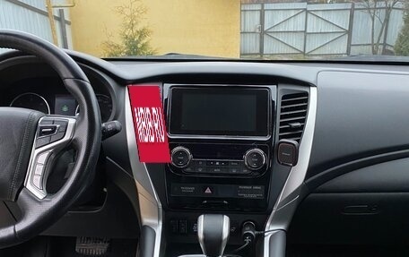 Mitsubishi Pajero Sport III рестайлинг, 2019 год, 3 600 000 рублей, 16 фотография