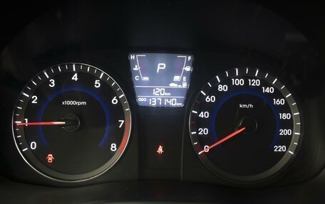 Hyundai Solaris II рестайлинг, 2011 год, 699 000 рублей, 14 фотография