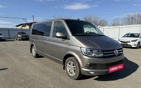 Volkswagen Caravelle T6 рестайлинг, 2019 год, 2 999 000 рублей, 3 фотография