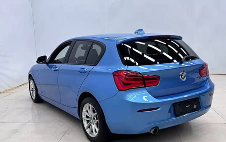 BMW 1 серия, 2018 год, 1 410 000 рублей, 4 фотография