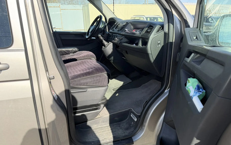 Volkswagen Caravelle T6 рестайлинг, 2019 год, 2 999 000 рублей, 11 фотография