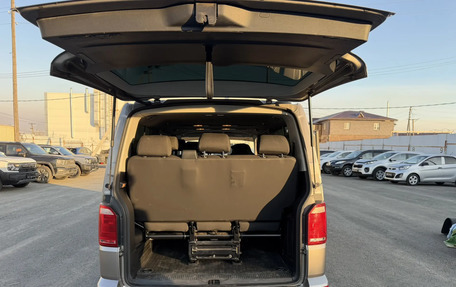 Volkswagen Caravelle T6 рестайлинг, 2019 год, 2 999 000 рублей, 14 фотография