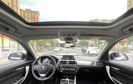 BMW 1 серия, 2018 год, 1 410 000 рублей, 10 фотография