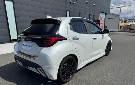 Toyota Yaris, 2023 год, 1 218 069 рублей, 9 фотография