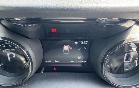 Toyota Yaris, 2023 год, 1 218 069 рублей, 16 фотография